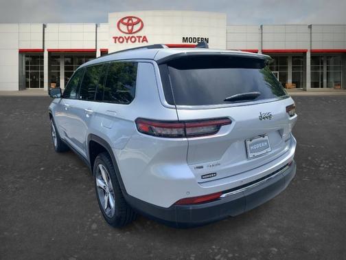 Silver 2021 Jeep Grand Cherokee L Limited