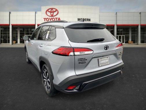 2025 Toyota Corolla Cross Hybrid SE