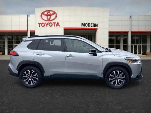 2025 Toyota Corolla Cross Hybrid SE