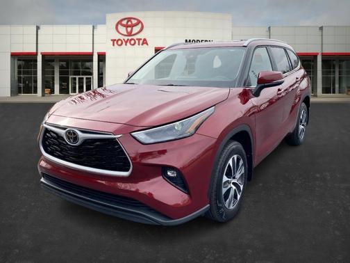 2025 Toyota Highlander XLE