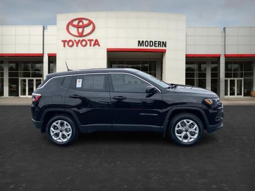 2025 Jeep Compass Sport