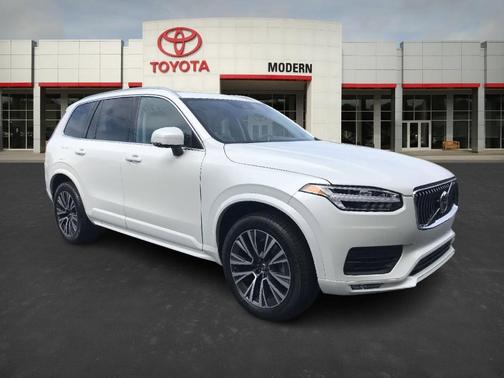2020 Volvo XC90 T5 Momentum 7 Passenger