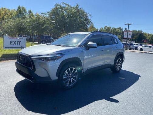 2022 Toyota Corolla Cross XLE