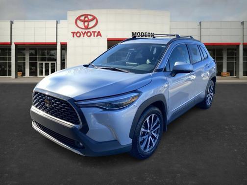 2024 Toyota Corolla Cross XLE
