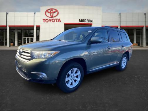 2013 Toyota Highlander SE