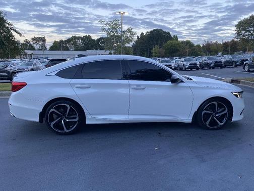 2022 Honda Accord Sport SE