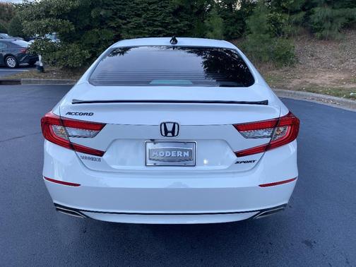 2022 Honda Accord Sport SE