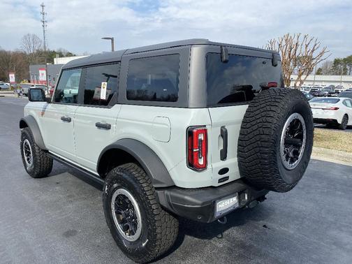2022 Ford Bronco Badlands