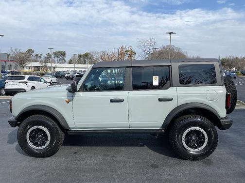 2022 Ford Bronco Badlands