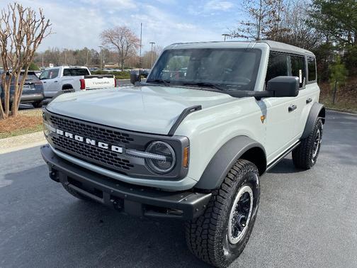 2022 Ford Bronco Badlands
