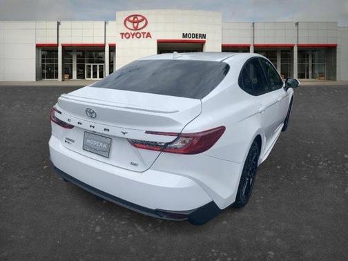 White 2025 Toyota Camry SE