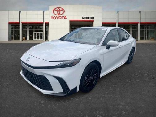 White 2025 Toyota Camry SE