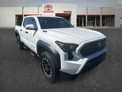 2025 Toyota Tacoma Hybrid TRD HYBRID