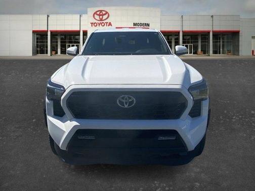 2025 Toyota Tacoma Hybrid TRD HYBRID