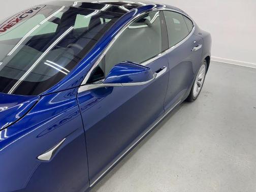 2018 Tesla Model S 75D