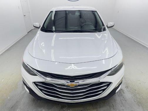 White 2023 Chevrolet Malibu LT