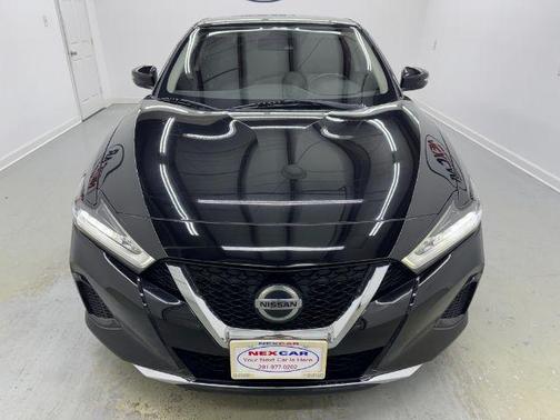 2021 Nissan Maxima SV