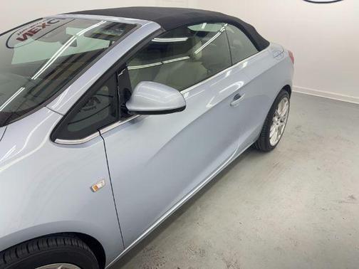 Flip Chip Silver Metallic 2019 Buick Cascada Premium