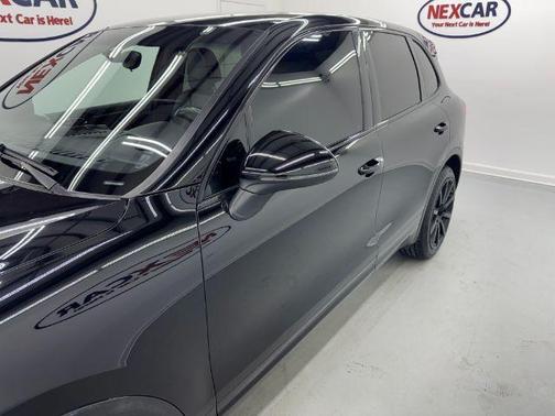 2016 Porsche Cayenne Base