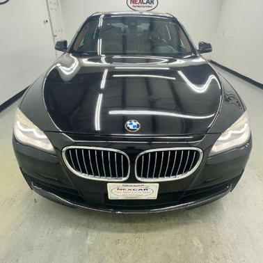 2015 BMW 750 i