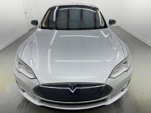2015 Tesla Model S 85D