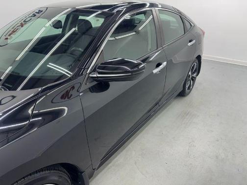 2017 Honda Civic Touring