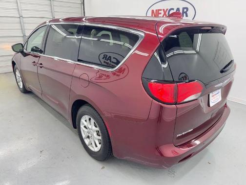 2018 Chrysler Pacifica LX