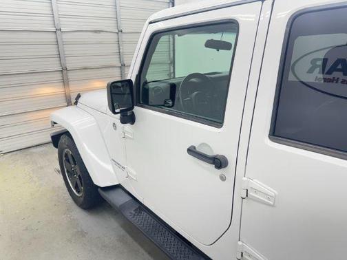 Bright White 2012 Jeep Wrangler Unlimited Sahara