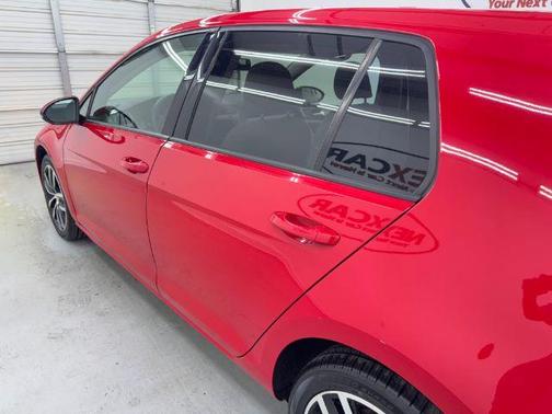 2017 Volkswagen Golf TSI SE 4-Door