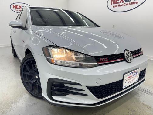 White Silver Metallic 2019 Volkswagen Golf GTI 2.0T S