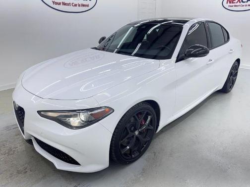 Alfa White 2020 Alfa Romeo Giulia Base