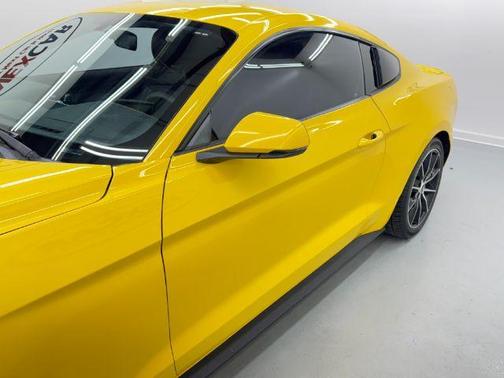 2016 Ford Mustang EcoBoost Premium
