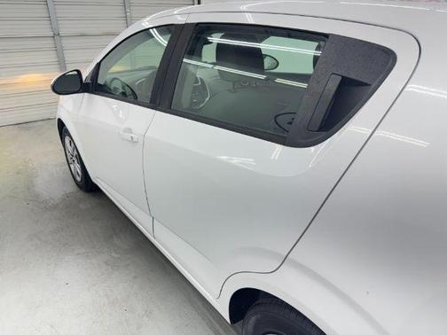 2017 Chevrolet Sonic LT