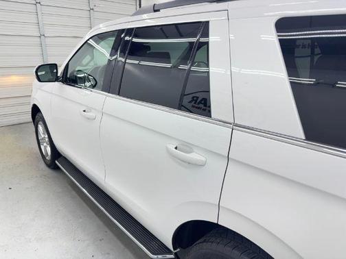 White 2020 Ford Expedition XLT