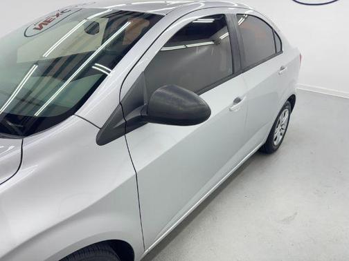 2017 Chevrolet Sonic LS