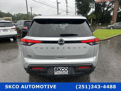 2022 Nissan Pathfinder SV 2WD