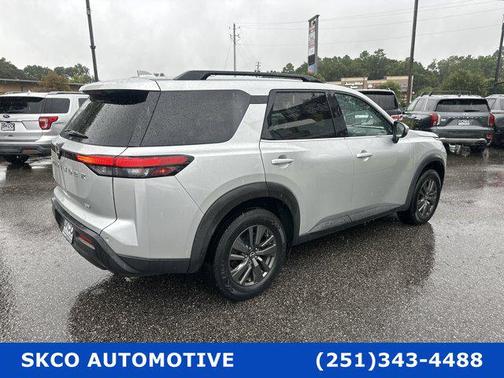 2022 Nissan Pathfinder SV 2WD