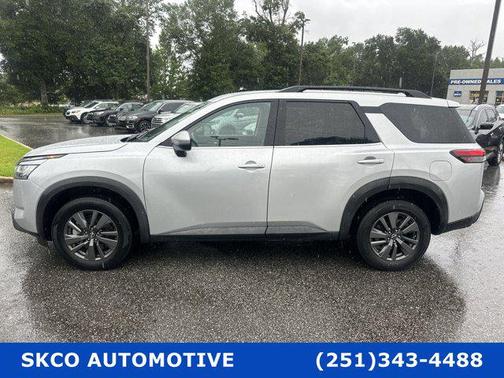 2022 Nissan Pathfinder SV 2WD