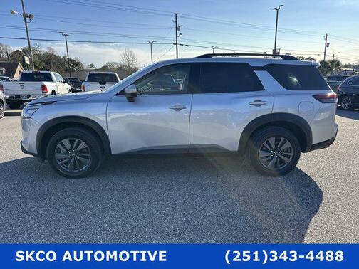 2022 Nissan Pathfinder SV 2WD