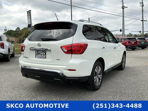 Glacier White 2018 Nissan Pathfinder S