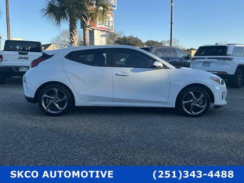 2019 Hyundai Veloster 2