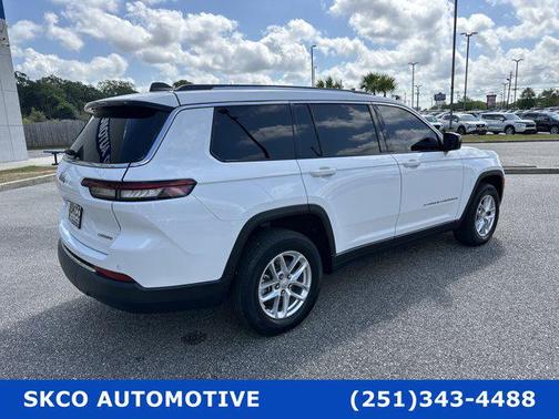 2022 Jeep Grand Cherokee L Laredo