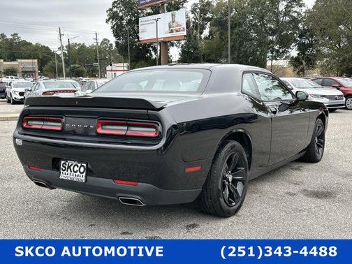 2019 Dodge Challenger SXT