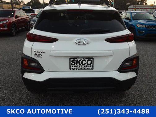 2021 Hyundai KONA SEL