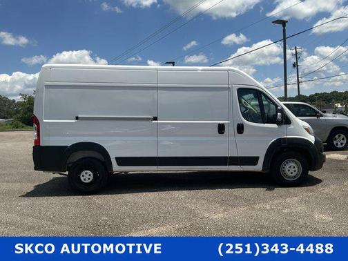 Bright White Clearcoat 2024 RAM ProMaster 2500 Tradesman