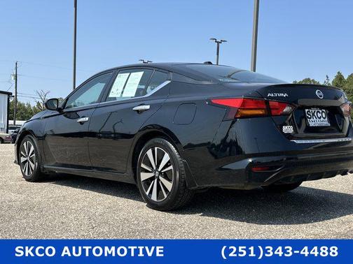 2022 Nissan Altima 2.5 SV