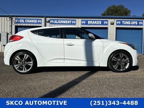 2015 Hyundai Veloster Base