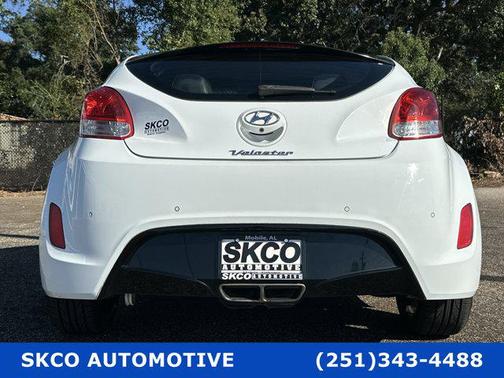 2015 Hyundai Veloster Base
