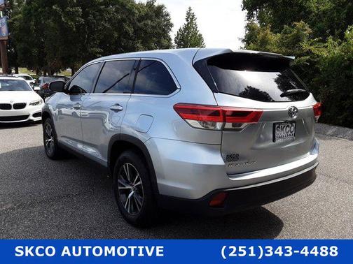 2019 Toyota Highlander LE I4