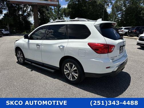 2019 Nissan Pathfinder SL